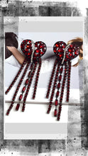 Load image into Gallery viewer, Earrings, Heart Cascade Evening